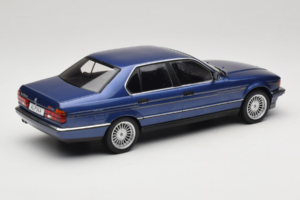 BMW Alpina B11 E32 3.5 Metallic Blue MCG 1:18 MCG18232 Pressofusione — immagine 2 di 6