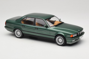 BMW Alpina B11 E32 3.5 Metallic Green MCG 1:18 MCG18233 Pressofusione — immagine 4 di 6