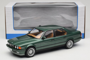 BMW Alpina B11 E32 3.5 Metallic Green MCG 1:18 MCG18233 Pressofusione — immagine 6 di 6