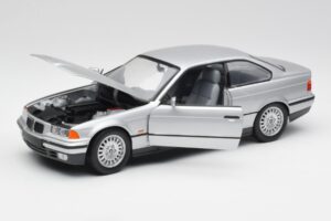 BMW 3 Series E36 Coupe Argento UT Models 1:18 180023321 Pressofusione — immagine 2 di 8