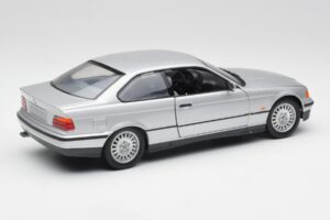 BMW 3 Series E36 Coupe Argento UT Models 1:18 180023321 Pressofusione — immagine 3 di 8