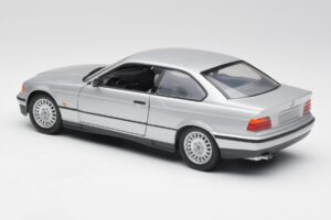 BMW 3 Series E36 Coupe Argento UT Models 1:18 180023321 Pressofusione — immagine 7 di 8