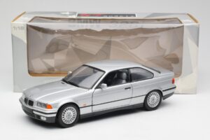 BMW 3 Series E36 Coupe Argento UT Models 1:18 180023321 Pressofusione — immagine 8 di 8