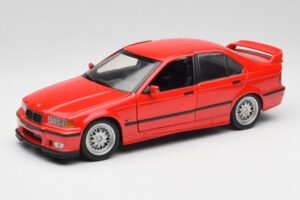 BMW 318is E36 Rosso UT Models 1:18 180024302 Pressofusione