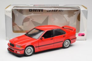BMW 318is E36 Rosso UT Models 1:18 180024302 Pressofusione — immagine 8 di 8