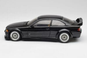 BMW E36 M3 GTR Street Cosmos Nero UT Models 1:18 20481 Pressofusione — immagine 4 di 8