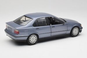 BMW 3-Series E36 Avus Blu UT Models 1:18 180023300 Pressofusione — immagine 3 di 8