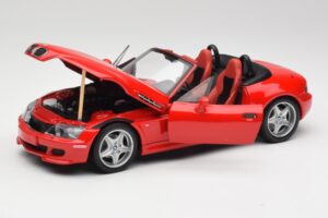 BMW Z3 E36 M Roadster Imola Rosso UT Models 1:18 20411 Pressofusione — immagine 2 di 8