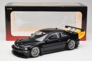 BMW M3 GTR E46 Plain Body Jet Nero AUTOart 1:18 80447 Pressofusione — immagine 6 di 6