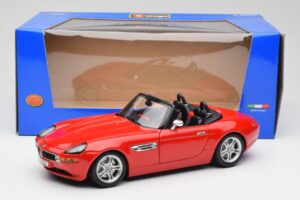 BMW Z8 E52 Roadster Rosso Brillante Bburago 1:18 12032 Pressofusione — immagine 8 di 8