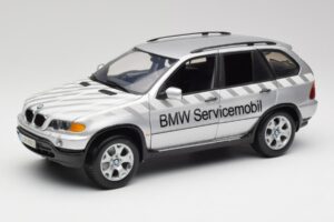 BMW X5 E53 3.0d Service Mobil Kyosho 1:18 80430305646 Pressofusione