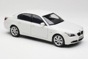 BMW E60 545i Alpine Bianco Kyosho 1:18 08591W Pressofusione — immagine 6 di 8
