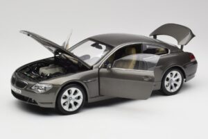 BMW 6 E63 Coupé Bronzo Chiaro Kyosho 1:18 80430153283 Pressofusione — immagine 2 di 8