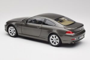 BMW 6 E63 Coupé Bronzo Chiaro Kyosho 1:18 80430153283 Pressofusione — immagine 7 di 8