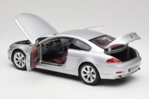 BMW 645Ci E63 Argento Kyosho 1:18 80430153285 Pressofusione — immagine 5 di 8