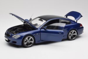 BMW M6 E63 Blu Kyosho 1:18 80430413351 Pressofusione — immagine 2 di 8
