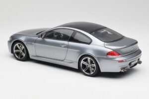BMW M6 E63 Silver Grigio Kyosho 1:18 08703GR Pressofusione — immagine 7 di 8