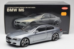 BMW M6 E63 Silver Grigio Kyosho 1:18 08703GR Pressofusione — immagine 8 di 8