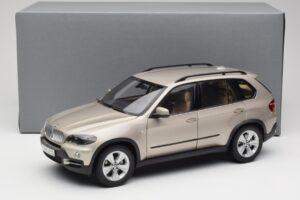 BMW X5 E70 4.8i Platinum Bronzo Metallizzato Kyosho 1:18 80430413413 Pressofusione — immagine 8 di 8