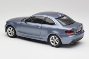 BMW 1 E82 Coupé Blu Kyosho 1:18 80430427065 Pressofusione — immagine 7 di 8