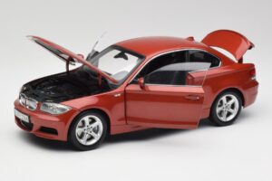 BMW 1 E82 Coupé Arancione Kyosho 1:18 80430427064 Pressofusione — immagine 2 di 8