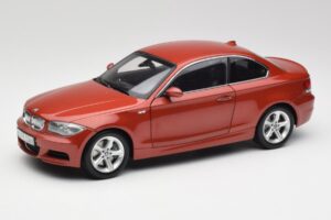 BMW 1 E82 Coupé Arancione Kyosho 1:18 80430427064 Pressofusione