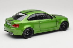 BMW Serie 1 E82 Coupe Taiga Green Metallic Minichamps 1:18 110020024 Pressofusione — immagine 3 di 8
