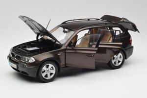 BMW X3 E83 3.0d Marrone Scuro Metallizzato Kyosho 1:18 80430300736 Pressofusione — immagine 2 di 8