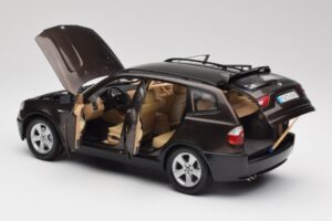 BMW X3 E83 3.0d Marrone Scuro Metallizzato Kyosho 1:18 80430300736 Pressofusione — immagine 5 di 8