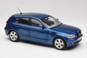 BMW 1 E87 Sydney Blu Kyosho 1:18 80430308600 Pressofusione — immagine 6 di 8