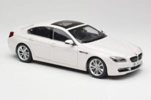BMW 6 F06 Gran Coupe Mineral Bianco Paragon 1:18 80432218741 Pressofusione — immagine 6 di 8