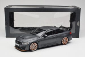 BMW M4 F82 GTS Frozen Grigio Minichamps 1:18 80432411555 Pressofusione — immagine 8 di 8