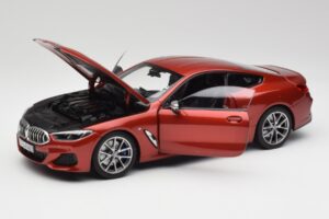 BMW M850i G15 Arancione Metallizzato Norev 1:18 183285 Pressofusione — immagine 2 di 8