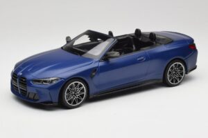 BMW M4 G82 Cabriolet Frozen Portimao Blue Minichamps 1:18 155021030 Pressofusione