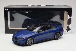 BMW M4 G82 Cabriolet Frozen Portimao Blue Minichamps 1:18 155021030 Pressofusione — immagine 6 di 6
