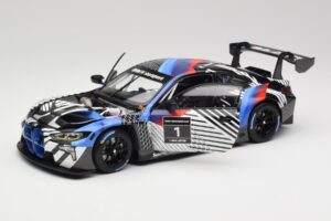 BMW M4 GT3 G82 #1 Test Version 2021 Minichamps 1:18 113222003 Pressofusione — immagine 2 di 8
