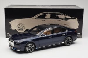 BMW i7 G70 Blue Metallic Minichamps 1:18 110023202 Pressofusione — immagine 8 di 8