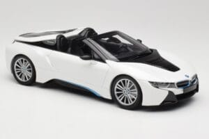 BMW i8 Roadster I15 Bianco Metallizzato Minichamps 1:18 155027031 Pressofusione — immagine 4 di 6