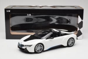 BMW i8 Roadster I15 Bianco Metallizzato Minichamps 1:18 155027031 Pressofusione — immagine 6 di 6