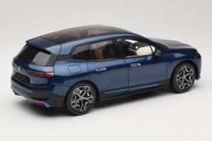 BMW iX Blue Metallic Minichamps 1:18 110023100 Pressofusione — immagine 3 di 8