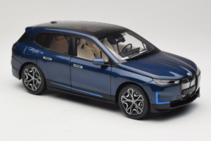 BMW iX Blue Metallic Minichamps 1:18 110023100 Pressofusione — immagine 6 di 8