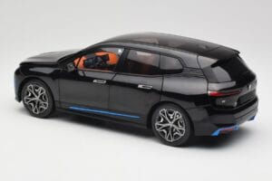 BMW iX Sapphire Black Minichamps 1:18 110023101 Pressofusione — immagine 7 di 8
