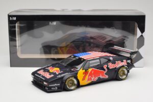BMW M1 Group B Team Red Bull #7 D. Quester / A. Riccitelli Class Winners HSR Daytona Classic 2017 Minichamps 1:18 155172907 P — immagine 6 di 6
