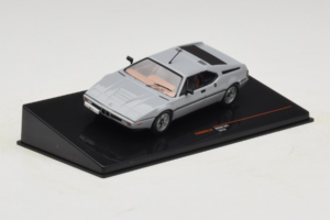 BMW M1 Grigio IXO 1:43 CLC602N Pressofusione — immagine 2 di 4