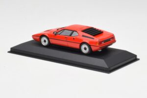 BMW M1 Rosso Minichamps 1:43 430025022 Pressofusione — immagine 3 di 4