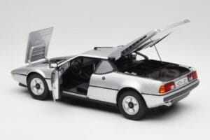 BMW M1 Argento Metallizzato Norev 1:18 183226 Pressofusione — immagine 5 di 8