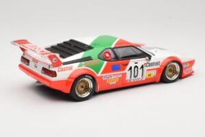 BMW M1 Winther Racing K. Winther / D. Mercer 24 Hours of Le Mans 1984 Minichamps 1:18 155842901 Pressofusione — immagine 2 di 6