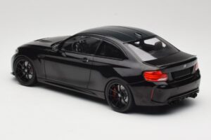 BMW M2 CS F87 Nero Metallic con cerchi neri Minichamps 1:18 155021026 Pressofusione — immagine 5 di 6