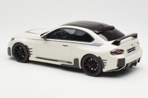 BMW M2 G87 M Performance Bianco GT Spirit 1:18 GT476 Resina — immagine 5 di 6