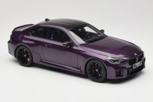 BMW M2 G87 Twilight Purple GT Spirit 1:18 GT946 Resina — immagine 4 di 6